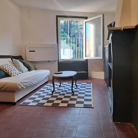 Cocon Sous Les Toits - T2 Climatise De Charme * Bastia (Corsica)